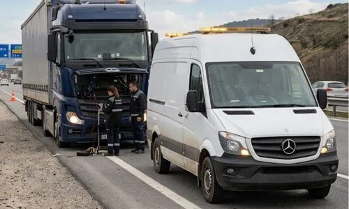 Mercedes Ağır Vasıta Araçları İçin Yol Yardım